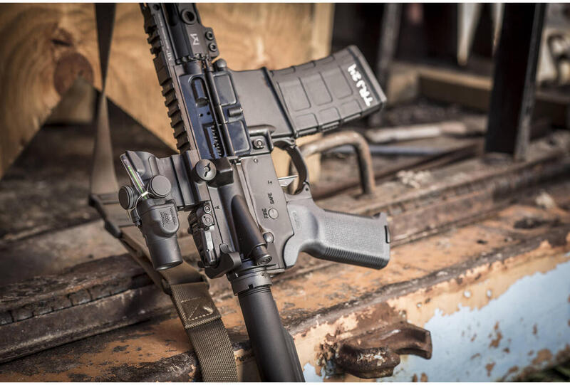 Trijicon 4x32 ACOG LED Illuminated Scope and 3.25 MOA Red Dot Type 2 LED RM01 Sight Kit